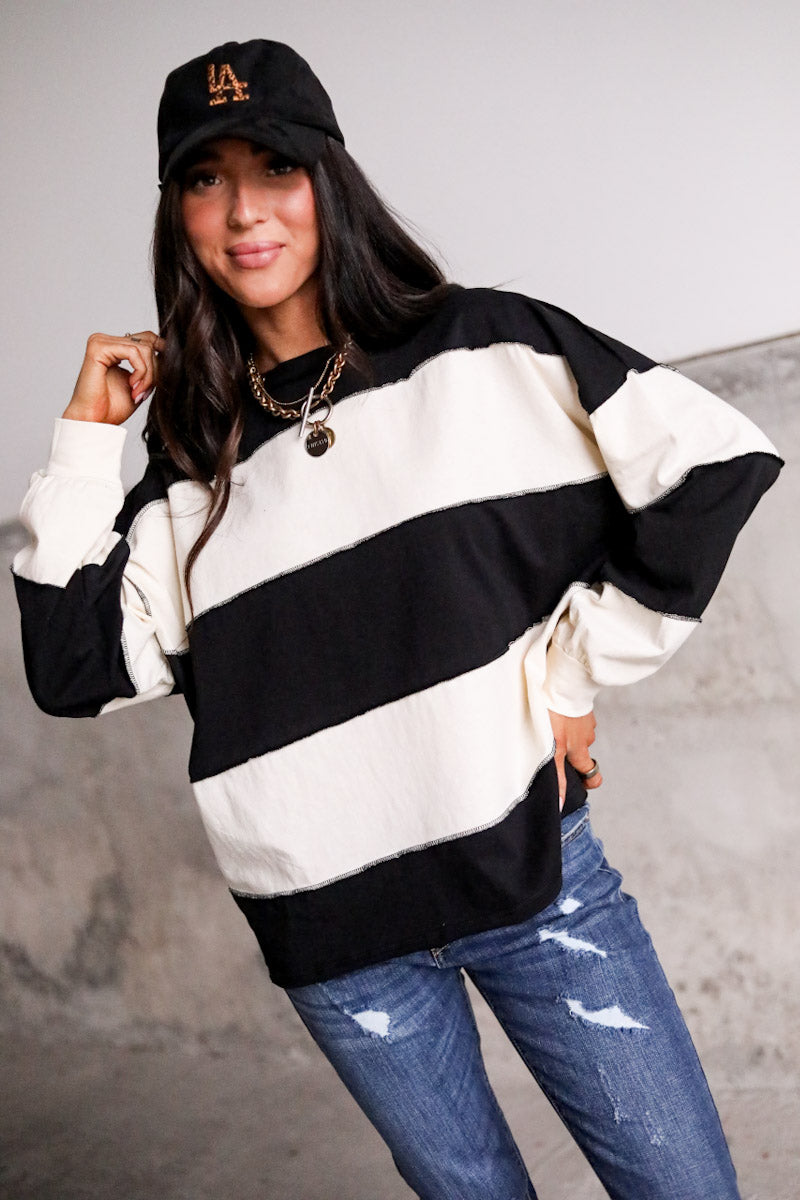 Lizzie Contrast Pullover - Black