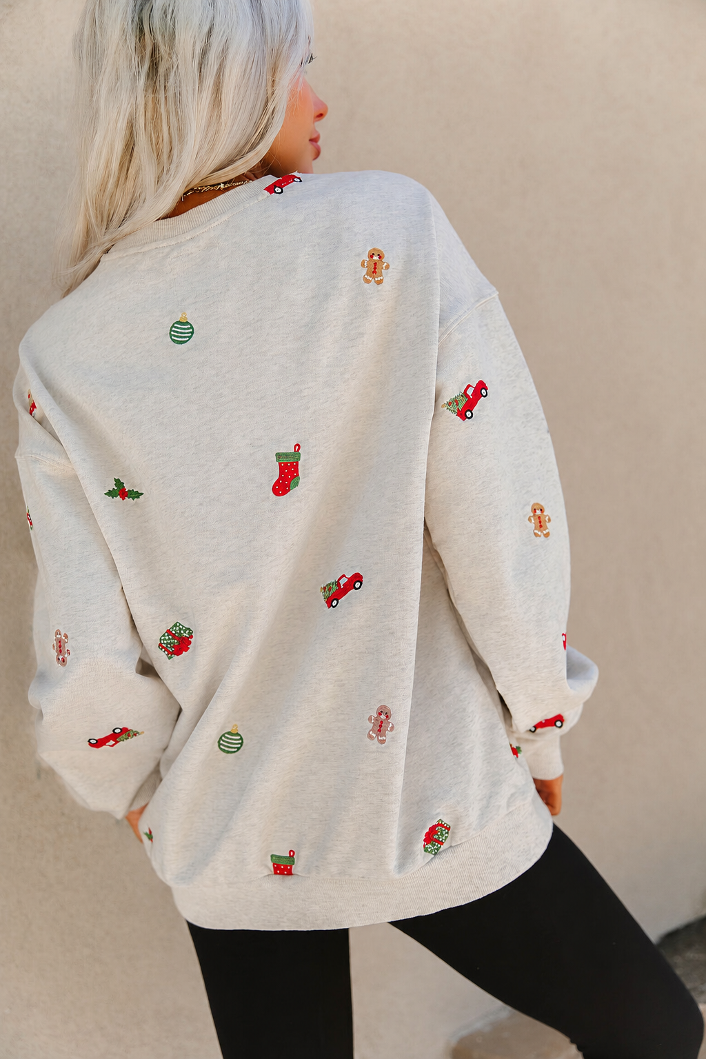 Preorder: Everywear Icon Pullover - Seasons Greetings