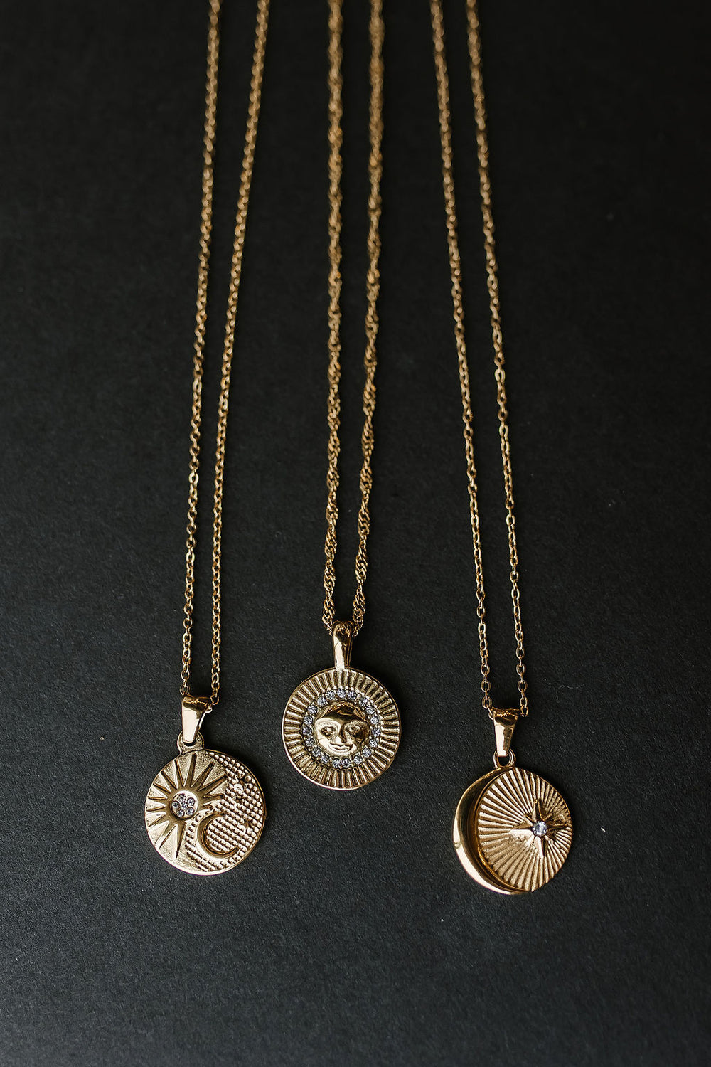 Coin-style Pendant Charm Necklace