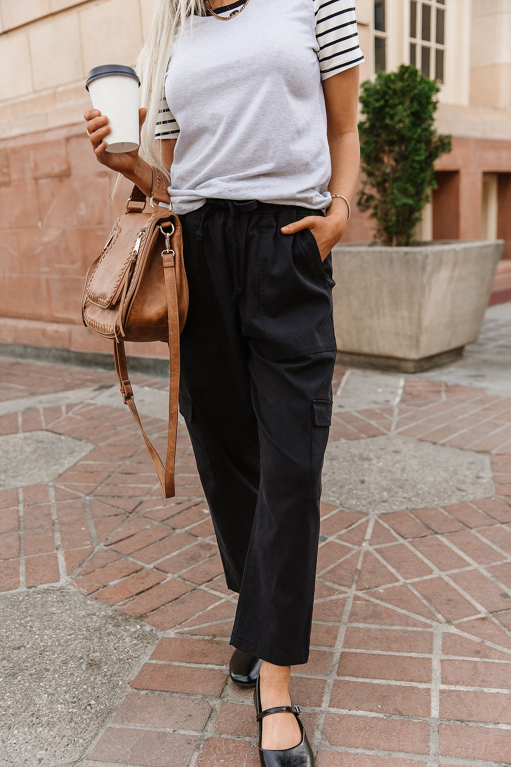 Cargo Cutie Crop Pant - Black