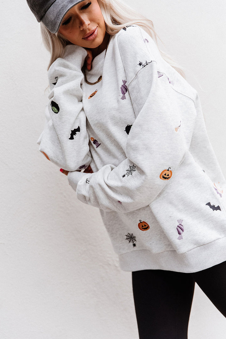 Preorder: Everywear Pullover - Hocus Pocus