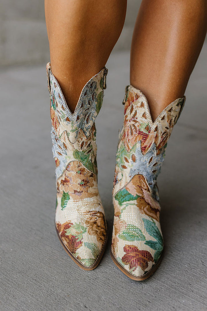 Sorrel Cowgirl Boots - Floral