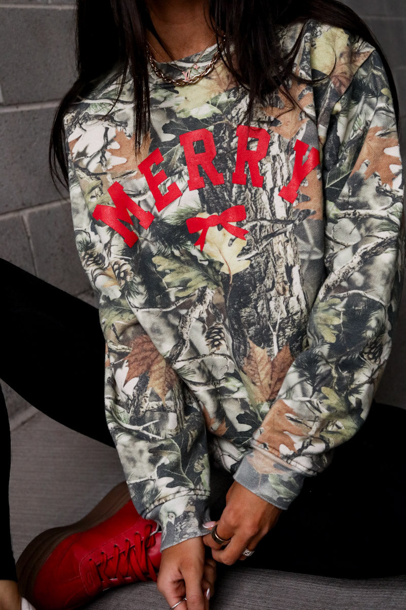 Merry Camo Pullover