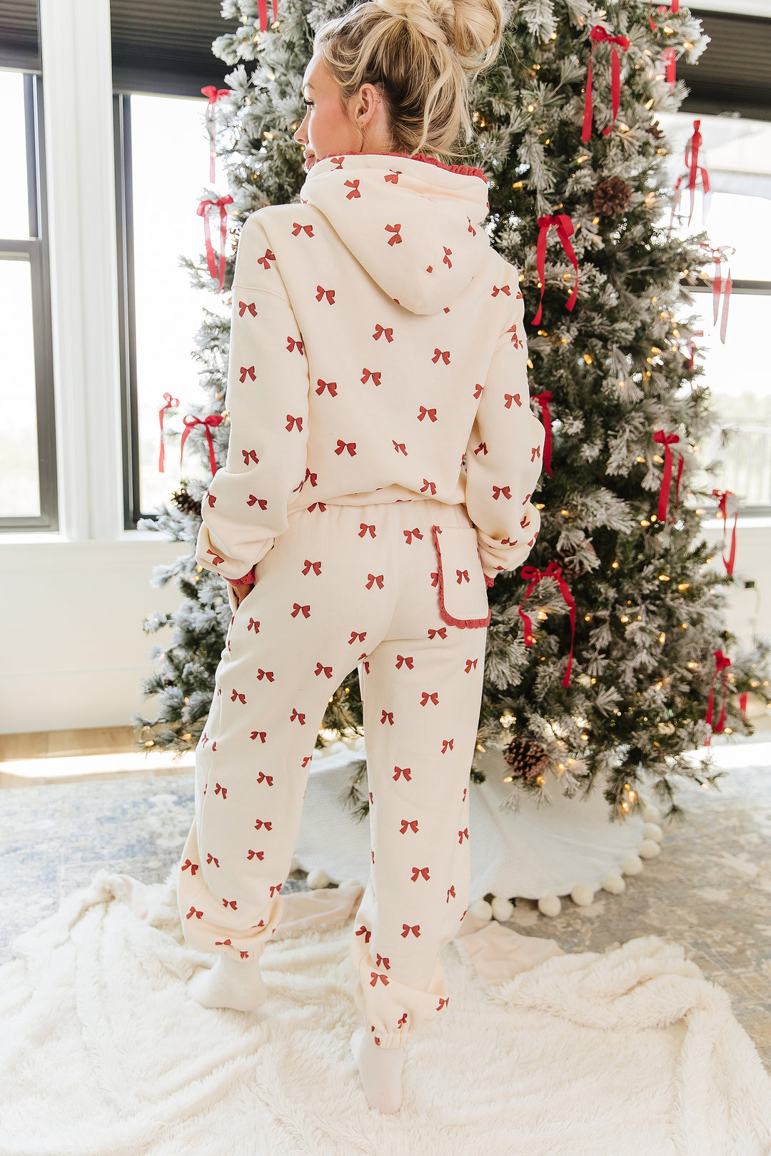 Comfort Zone Joggers - Bundled In Bows