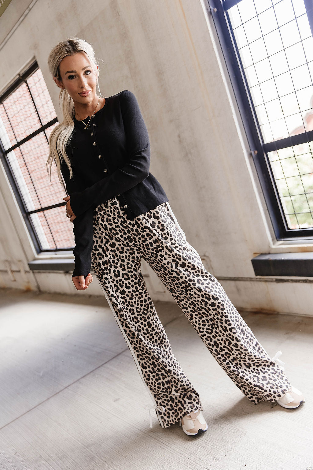 Button Front Long Sleeve Lulu - Black