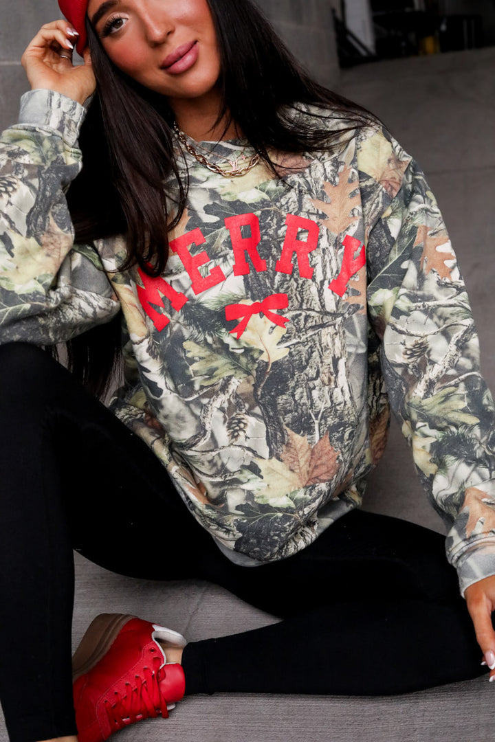 Merry Camo Pullover