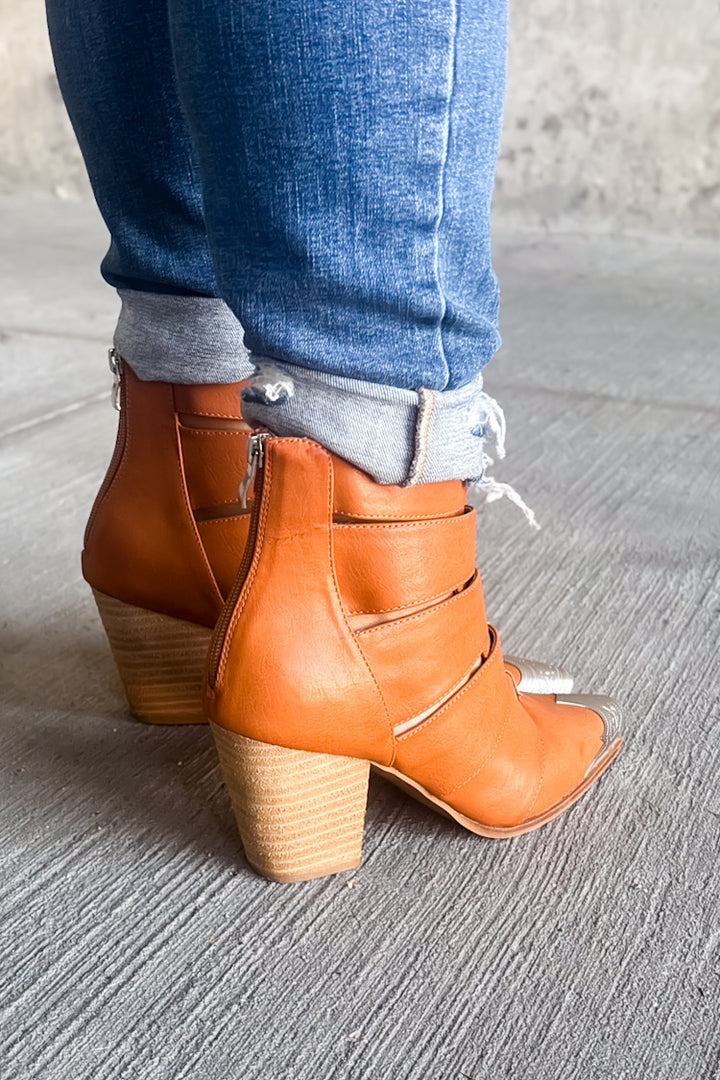 Dakota Booties - Camel