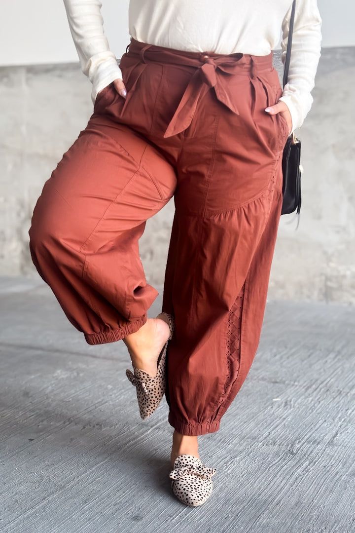 Lola Joggers - Rust