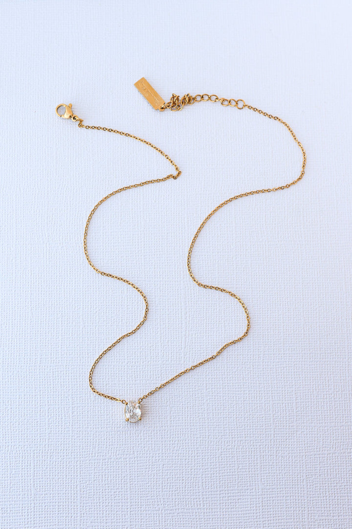 Mary Necklace