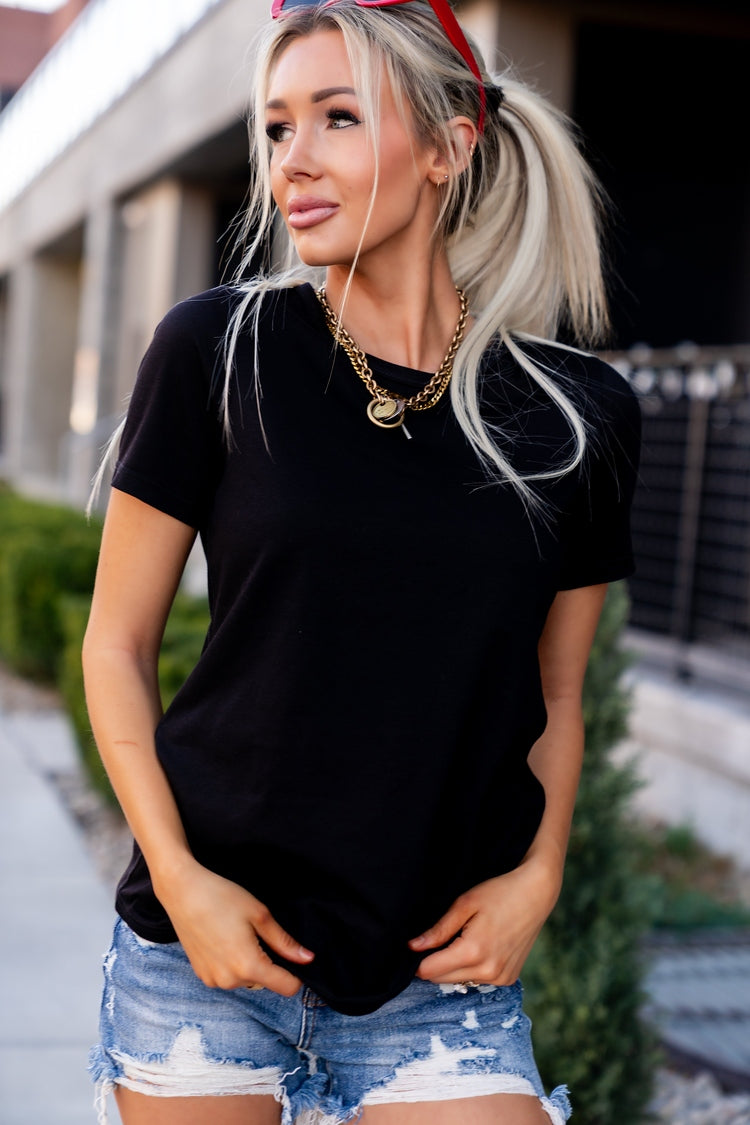 Preorder: Lulu Tee - Onyx