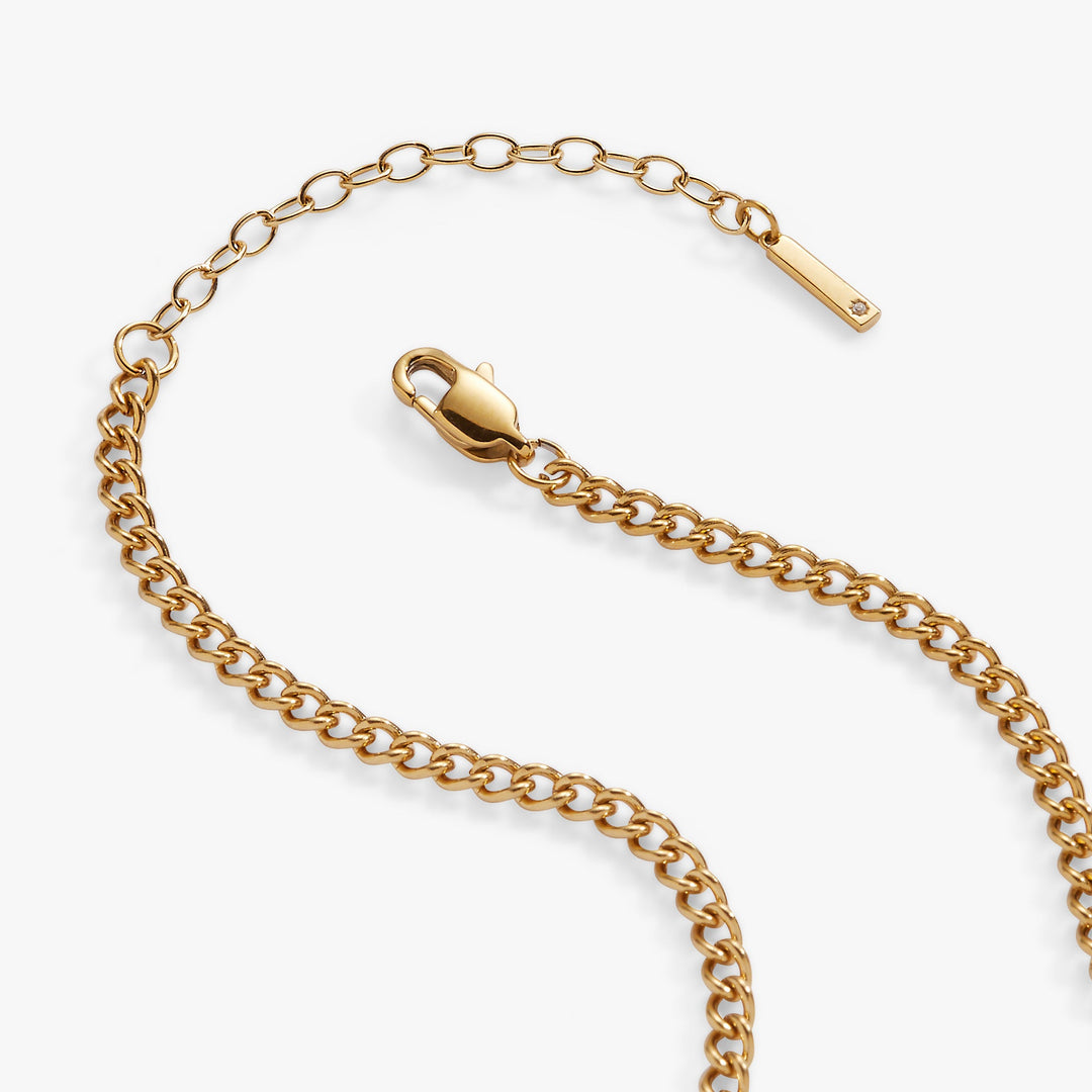 Mama Curb Chain Necklace