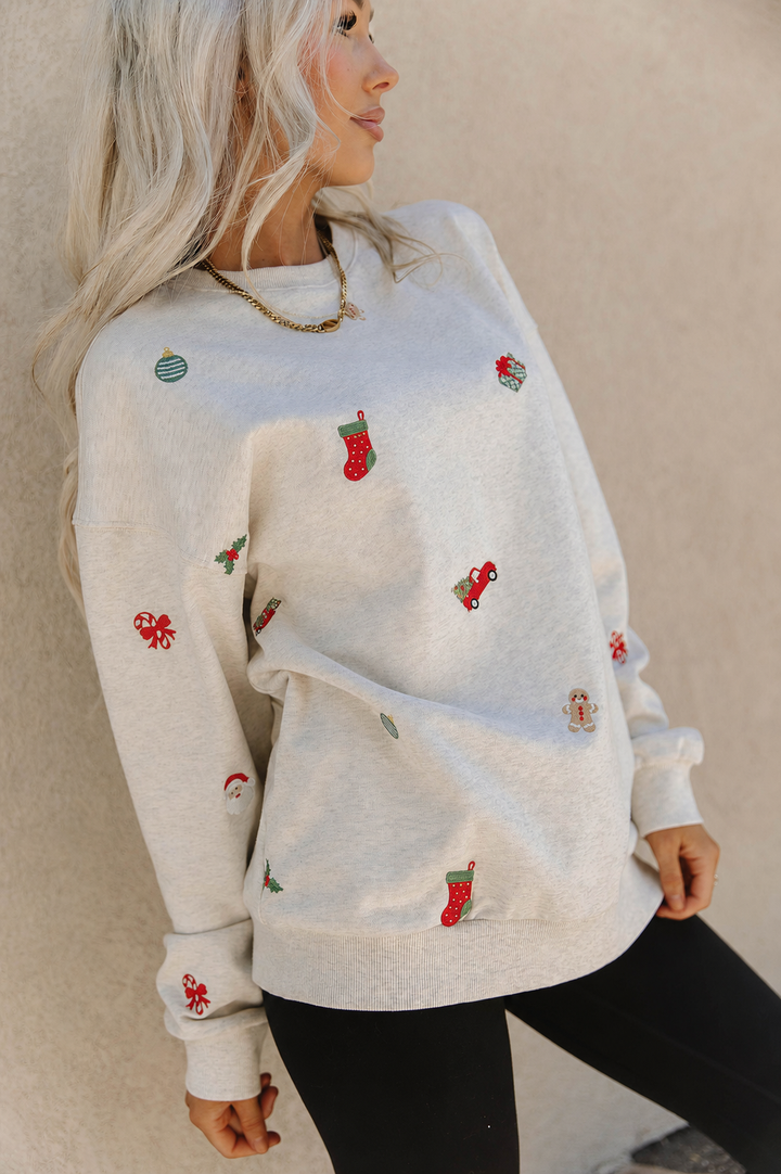 Preorder: Everywear Icon Pullover - Seasons Greetings