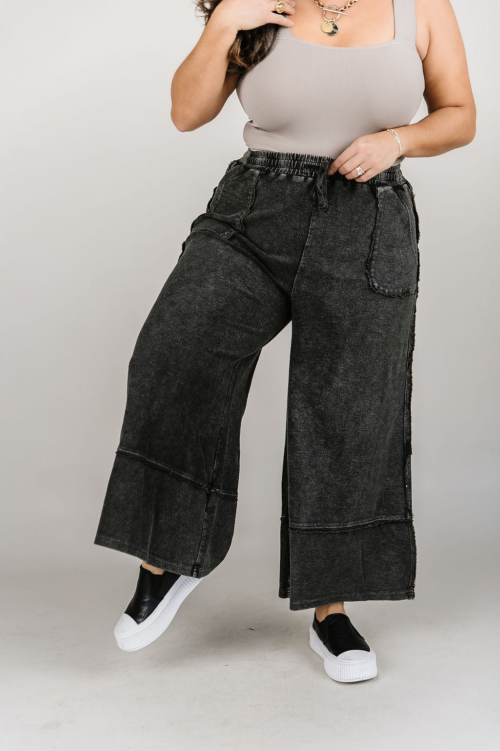 Alex Wide Leg Pants - Black - Mindy Mae's Marketcomfy cute hoodies