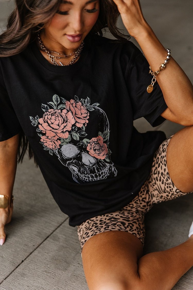 Skull & Rose Graphic Tee - Mindy Mae's Marketcomfy cute hoodies